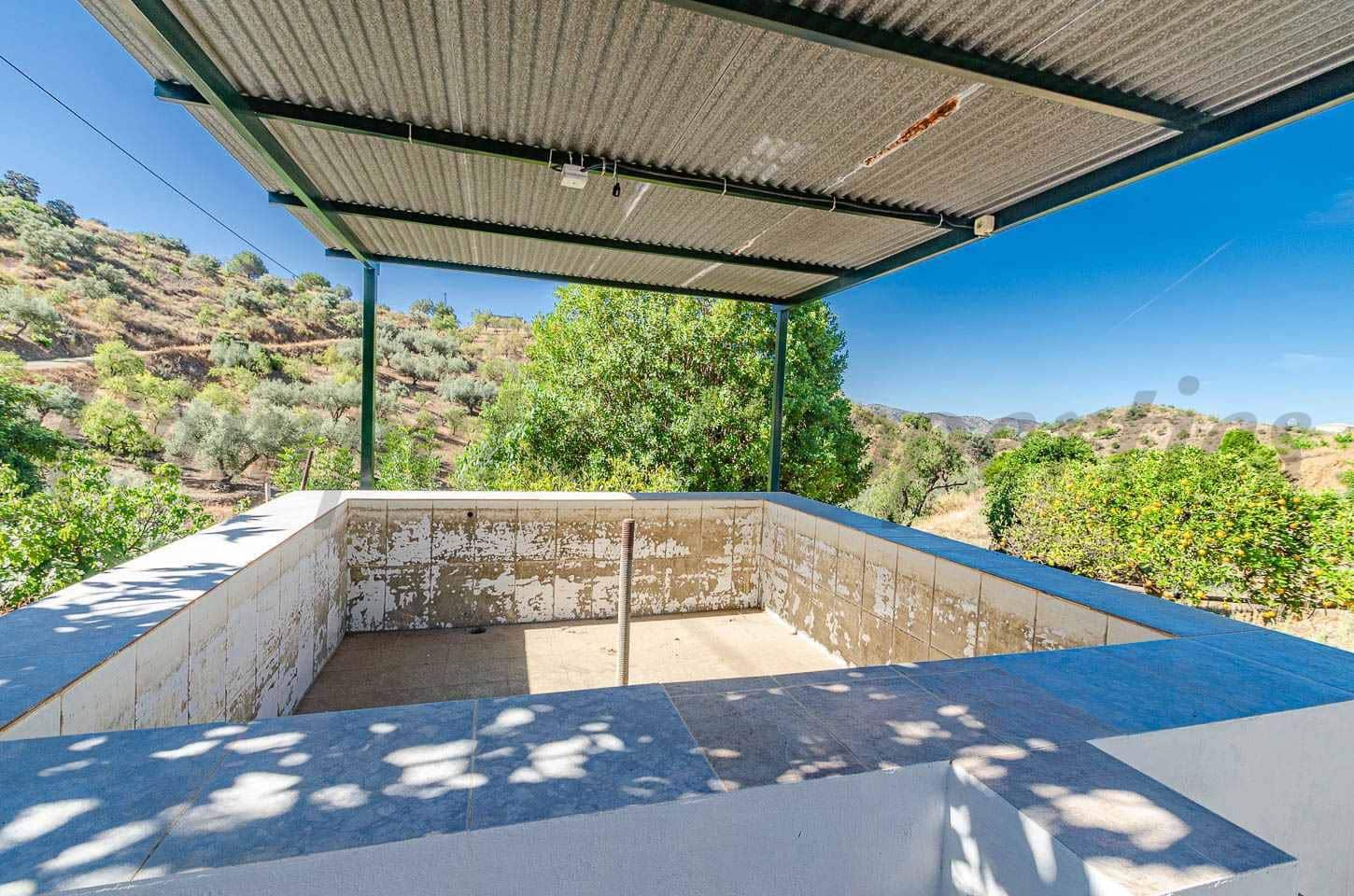 3 sypialnia Finka/Dom wiejski na sprzedaż w Sedella z garażem - 355 000 € (Ref: 10075956)