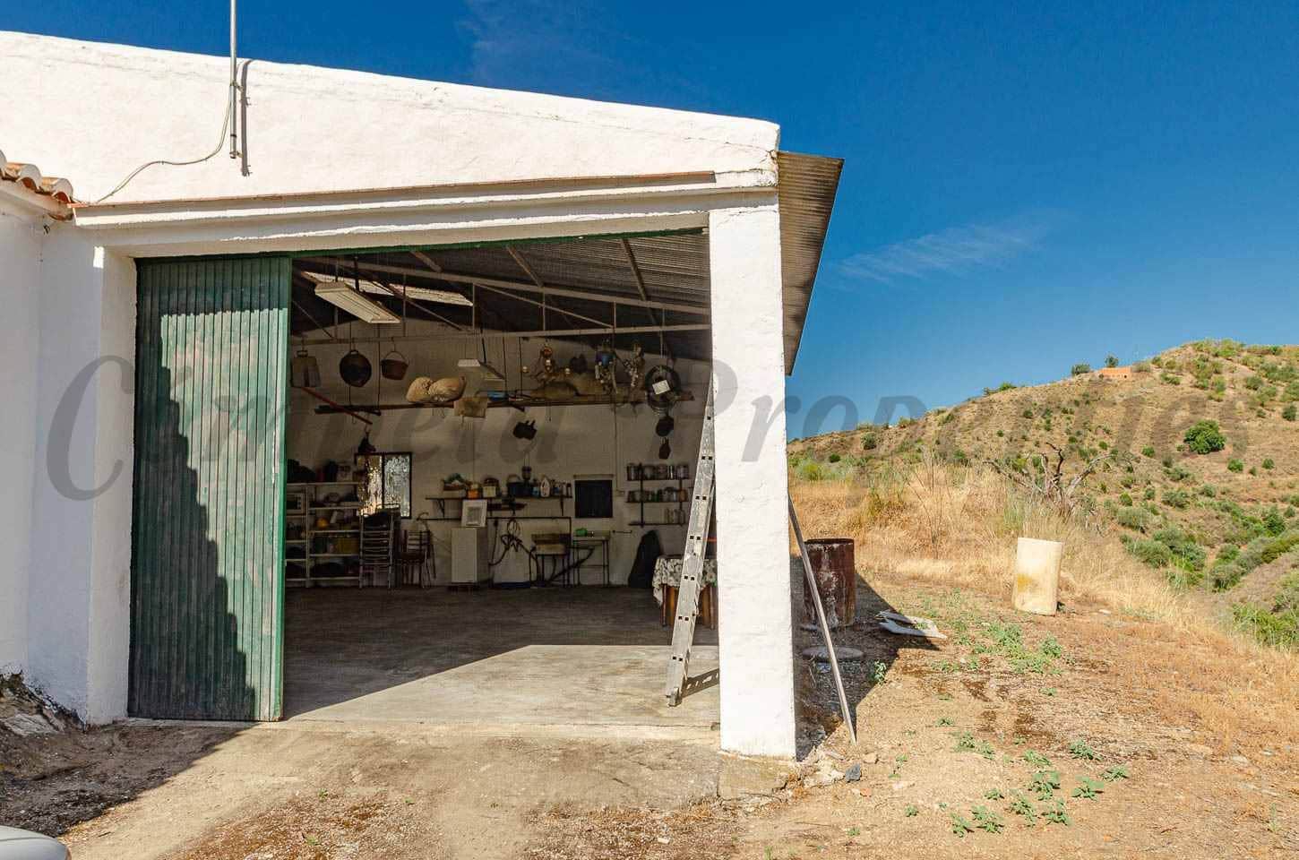 3 sypialnia Finka/Dom wiejski na sprzedaż w Sedella z garażem - 355 000 € (Ref: 10075956)