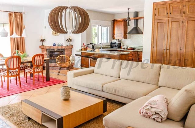 4 sovrum Finca/Hus på landet till salu i Cómpeta - 380 000 € (Ref: 10075957)