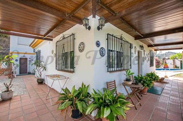 3 sypialnia Finka/Dom wiejski na sprzedaż w Sayalonga z basenem garażem - 365 000 € (Ref: 10075959)
