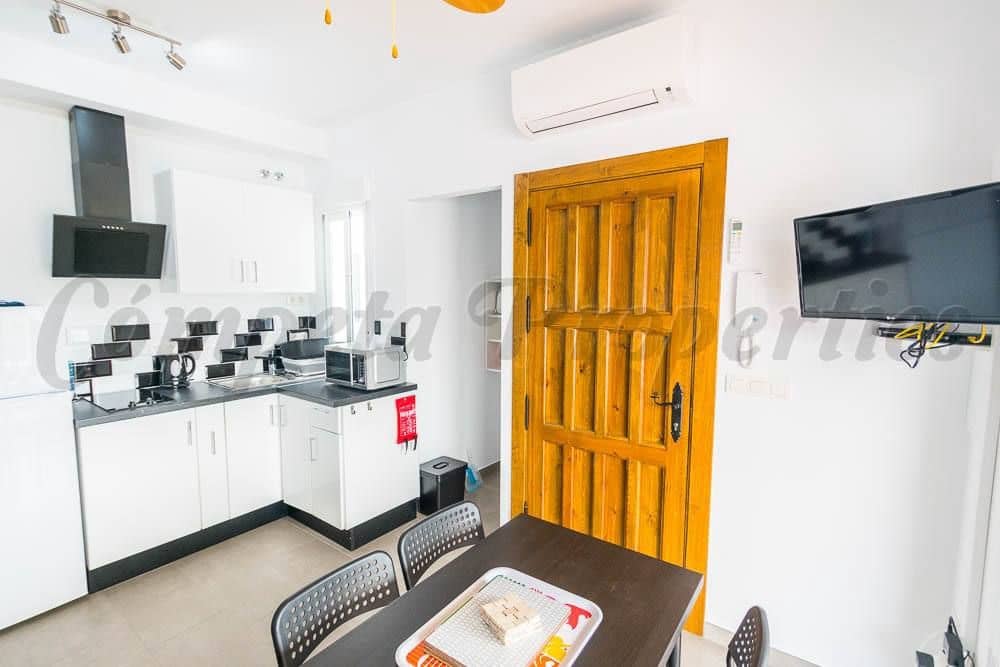 2 soverom Leilighet til leie i Torrox - € 700 (Ref: 10075960)