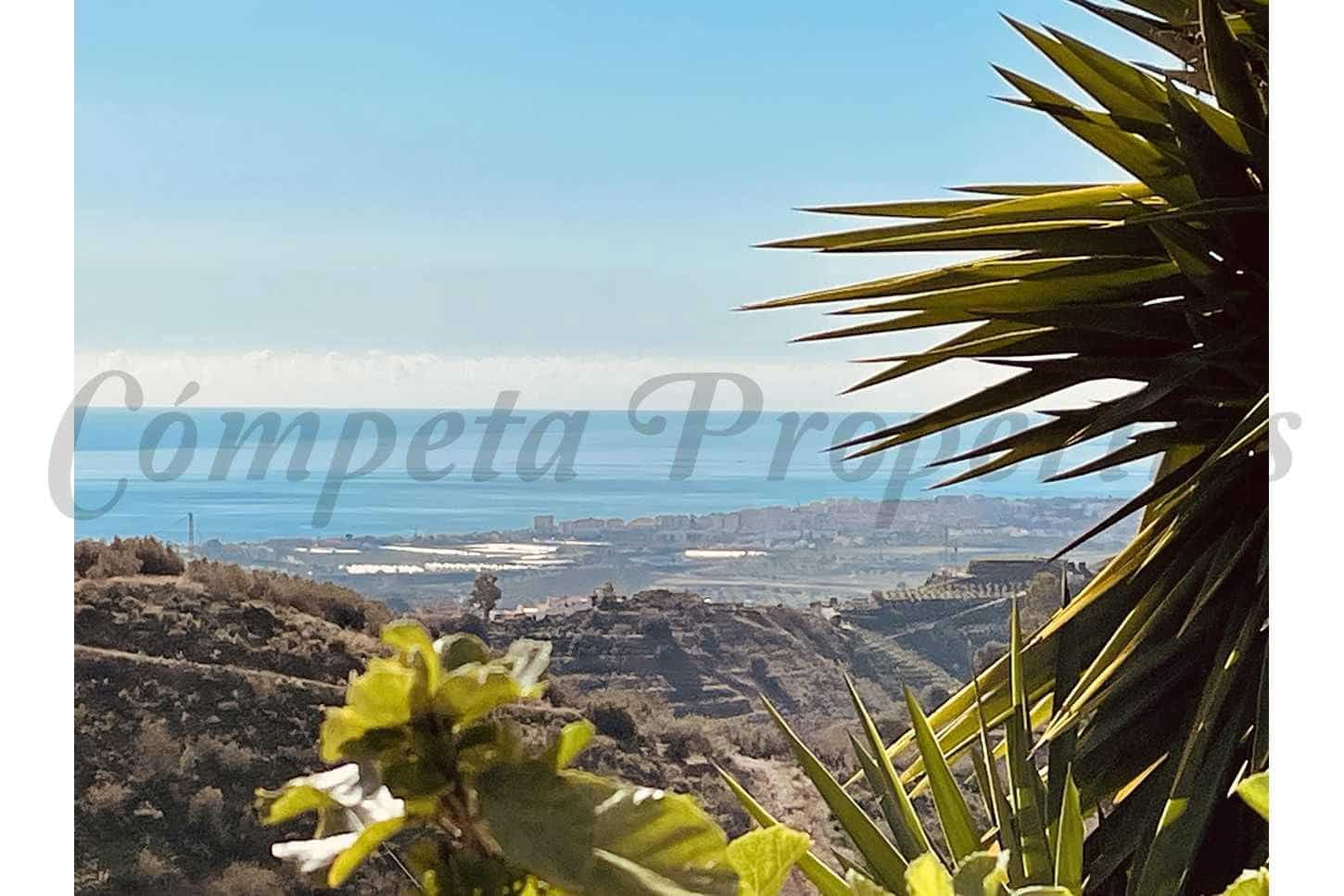 4 soveværelse Finca/Landehus til salg i Arenas med swimmingpool garage - € 750.000 (Ref: 10075964)