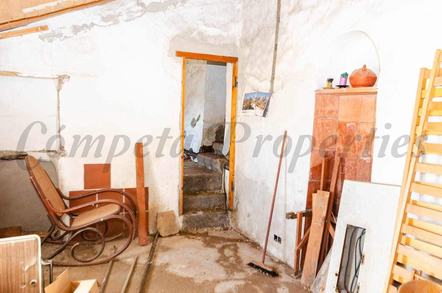 Finca/Casa Rural de 5 habitaciones en Cómpeta en venta - 187.000 € (Ref: 10075966)
