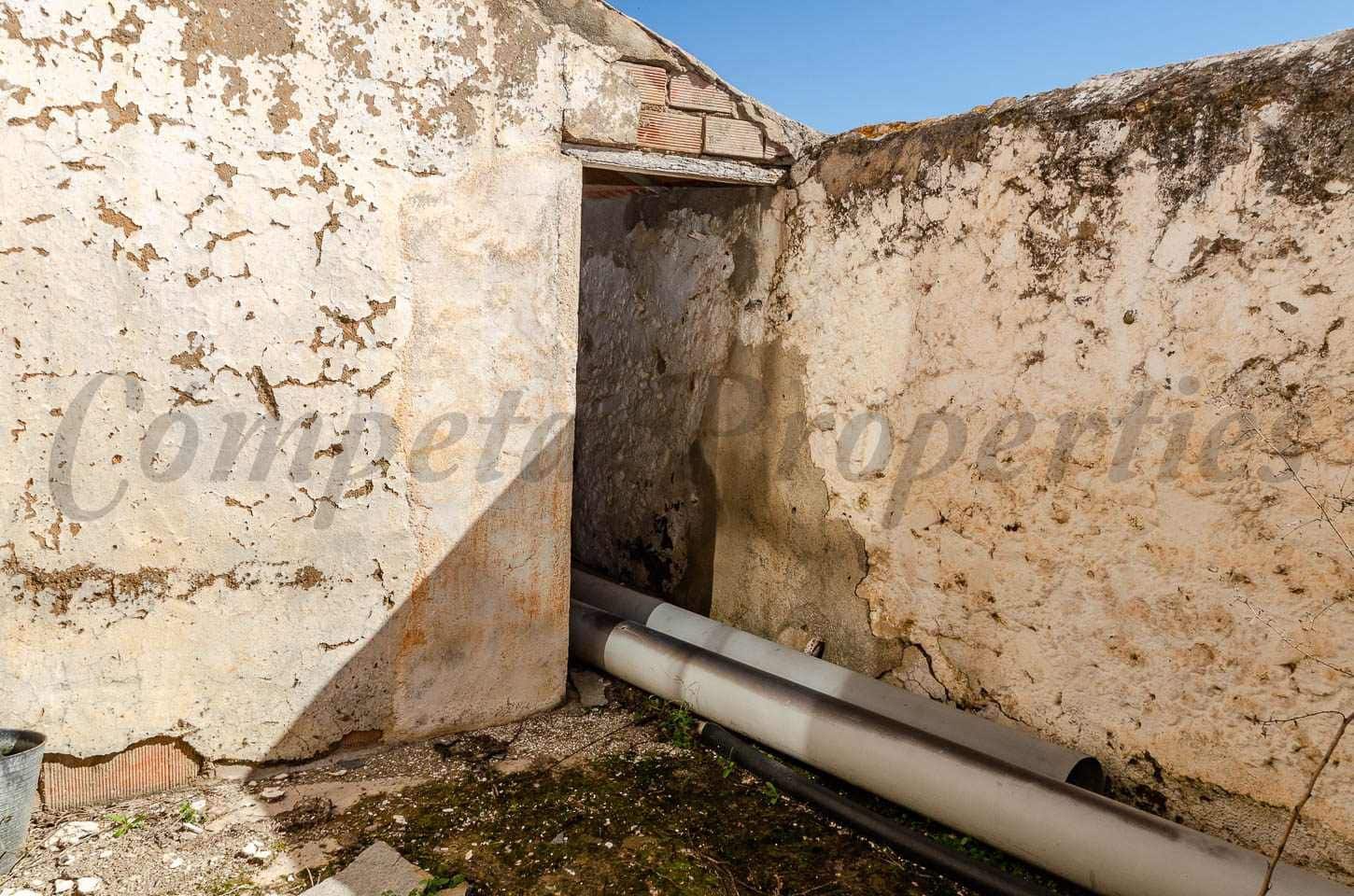 Finca/Casa Rural de 5 habitaciones en Cómpeta en venta - 187.000 € (Ref: 10075966)