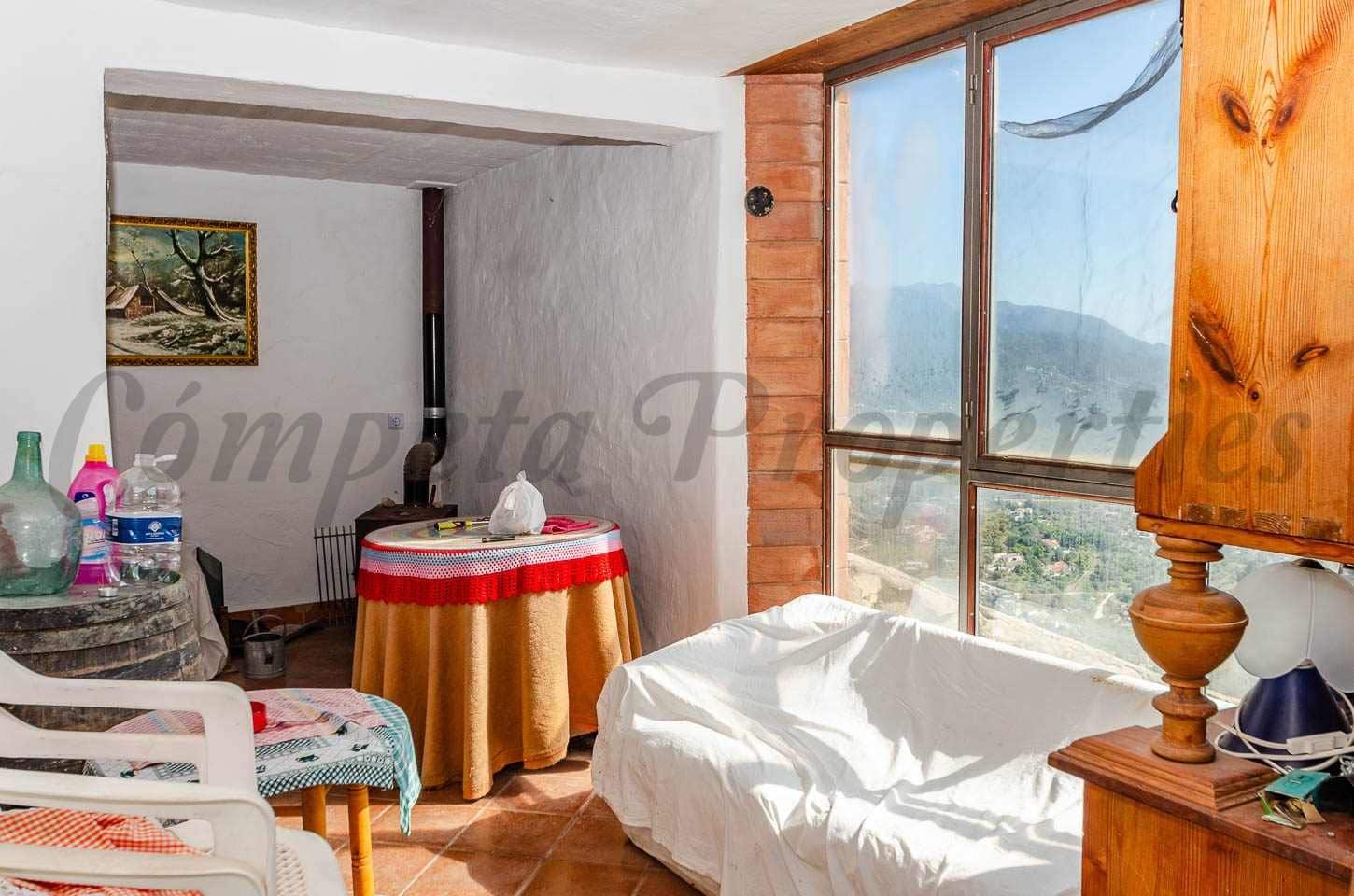 Finca/Casa Rural de 5 habitaciones en Cómpeta en venta - 187.000 € (Ref: 10075966)
