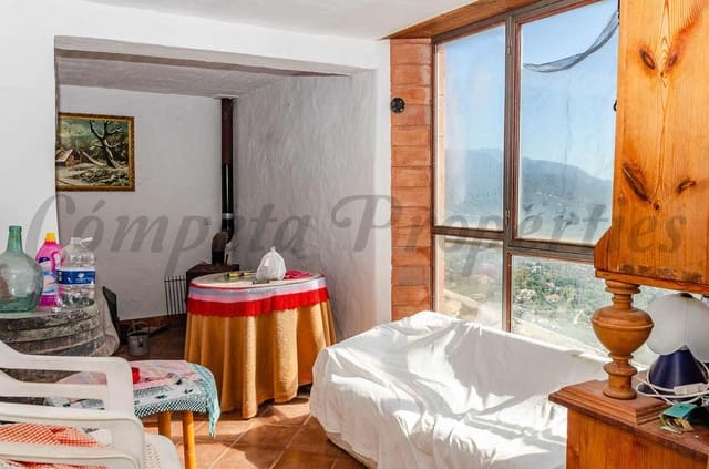 Finca/Casa Rural de 5 habitaciones en Cómpeta en venta - 187.000 € (Ref: 10075966)