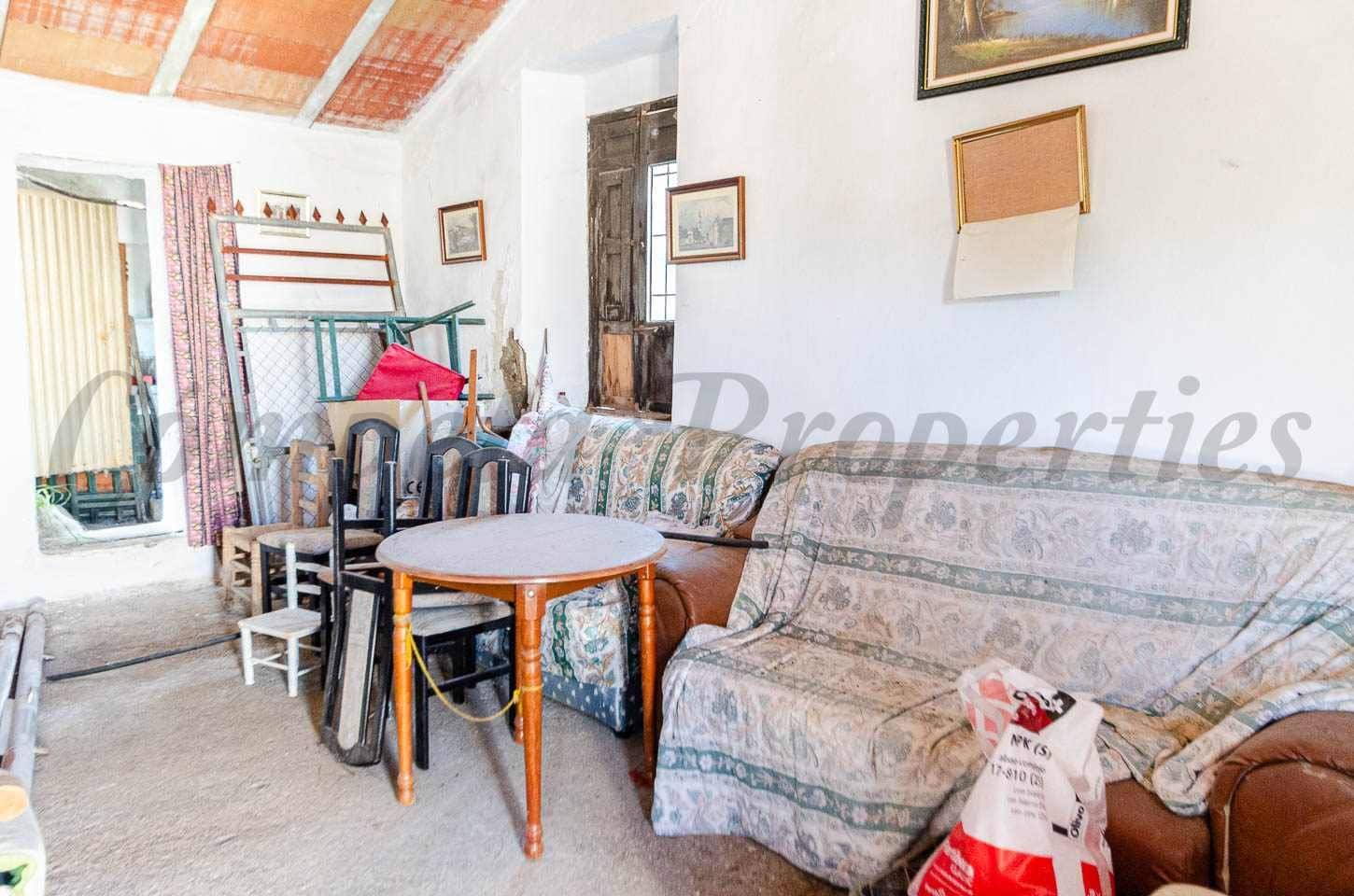 Finca/Casa Rural de 5 habitaciones en Cómpeta en venta - 187.000 € (Ref: 10075966)