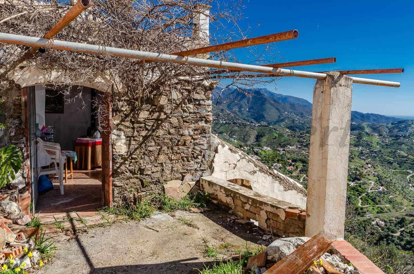 Finca/Casa Rural de 5 habitaciones en Cómpeta en venta - 187.000 € (Ref: 10075966)