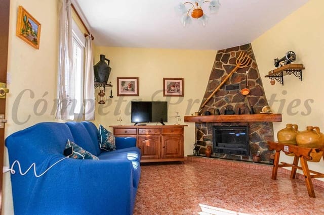 5 sypialnia Finka/Dom wiejski na sprzedaż w Comares z basenem garażem - 295 000 € (Ref: 10075968)