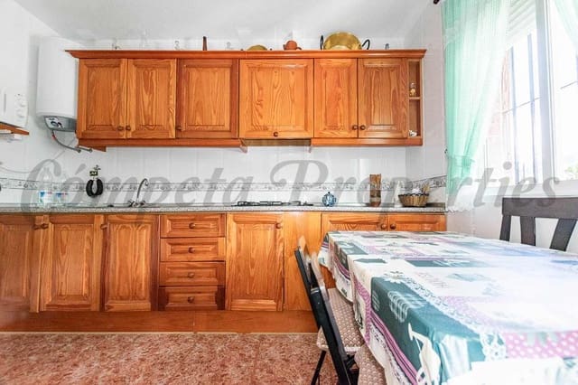 5 sypialnia Finka/Dom wiejski na sprzedaż w Comares z basenem garażem - 295 000 € (Ref: 10075968)