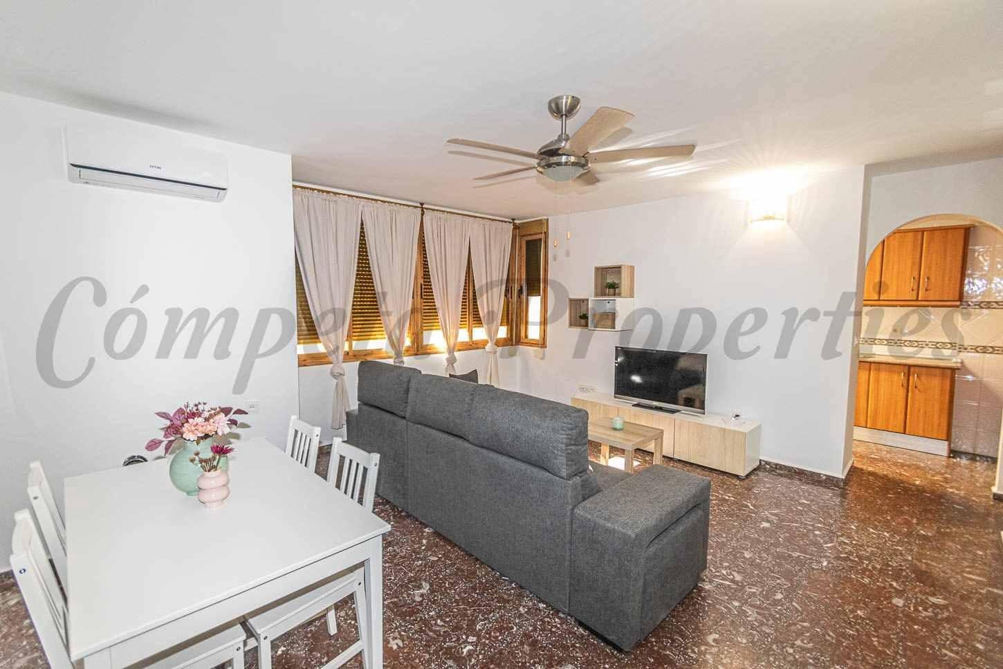 2 bedroom Apartment for rent in Torrox-Costa with garage - € 750 (Ref: 10075971)