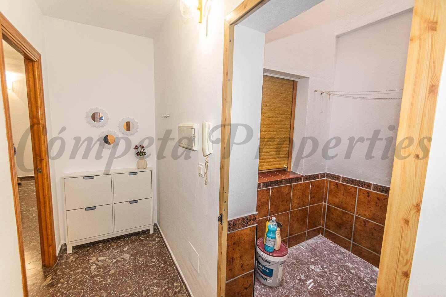 2 bedroom Apartment for rent in Torrox-Costa with garage - € 750 (Ref: 10075971)
