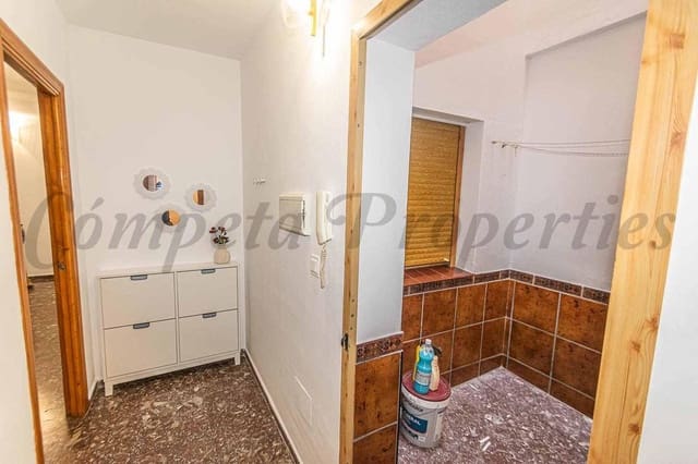 Apartamento de 2 habitaciones en Torrox-Costa, Torrox en alquiler con garaje - 750 € (Ref: 10075971)