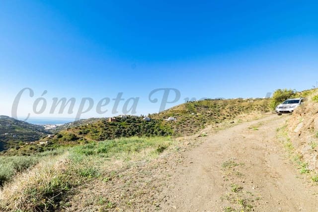 Grunde uden byggetilladelser til salg i Torrox Pueblo, Torrox - € 33.000 (Ref: 10075973)
