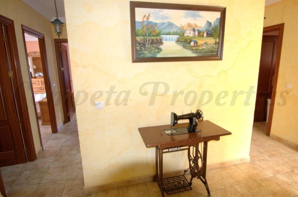 5 soverom Finca/Herregård til salgs i Torrox med svømmebasseng garasje - € 1 600 (Ref: 10075975)