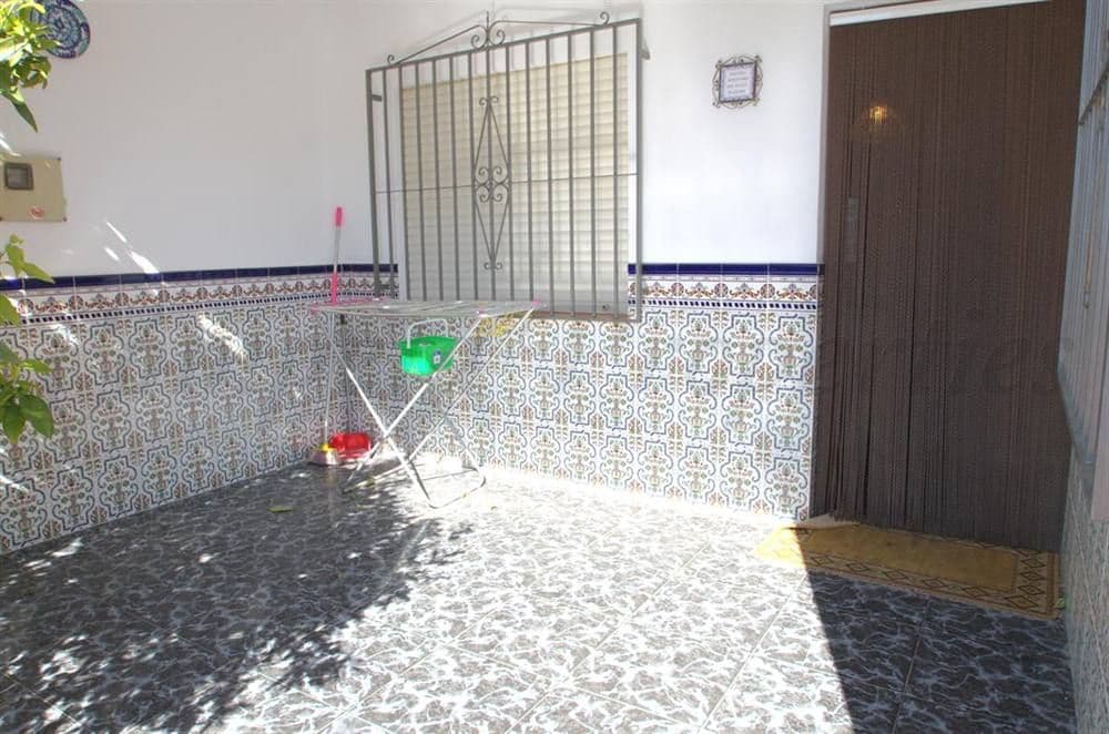 2 sypialnia Finka/Dom wiejski na sprzedaż w Sayalonga z garażem - 245 000 € (Ref: 10075979)