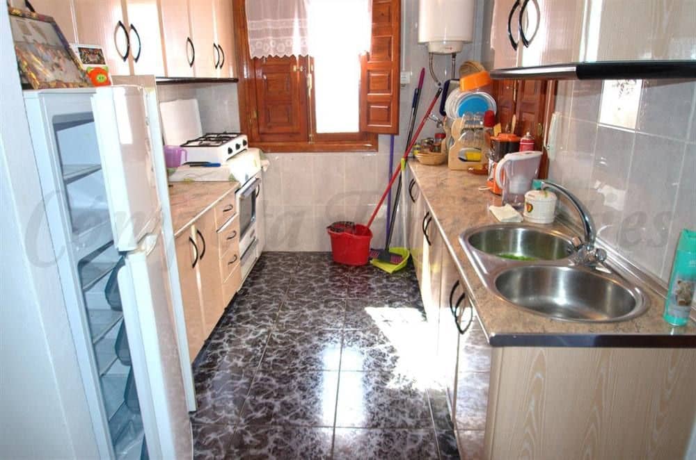 2 sypialnia Finka/Dom wiejski na sprzedaż w Sayalonga z garażem - 245 000 € (Ref: 10075979)