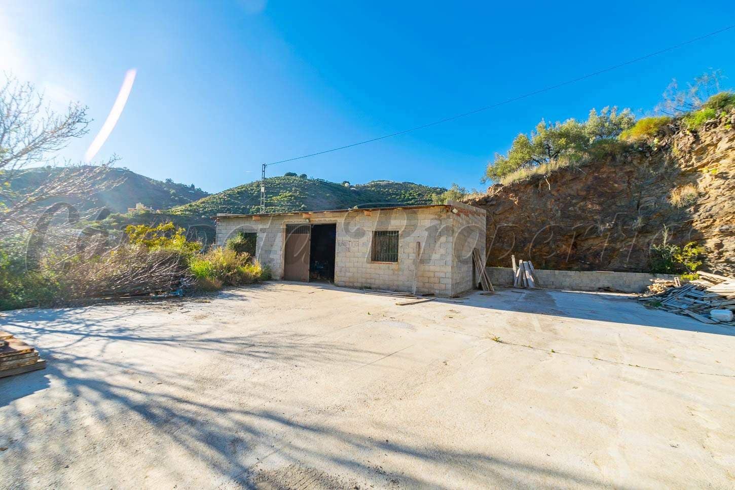 Mark till salu i Torrox - 158 500 € (Ref: 10075980)