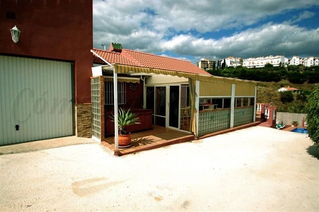 Finca/Maison de Campagne de 2 chambres de location de vacances à Torrox Pueblo, Torrox avec piscine garage - 950 € (Ref: 10075981)