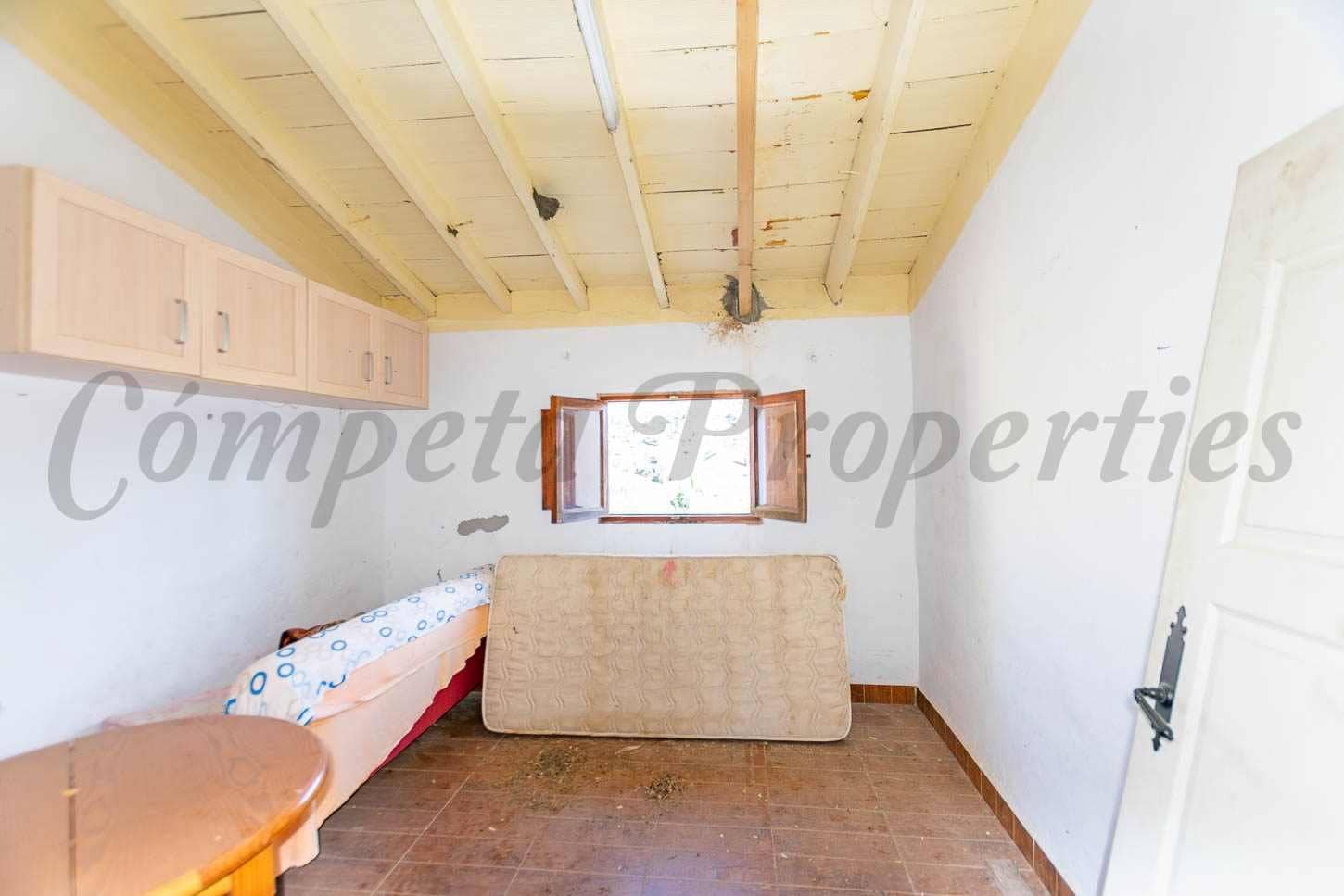 Finca/Casa Rural de 2 habitaciones en Sayalonga en venta - 262.500 € (Ref: 10075987)