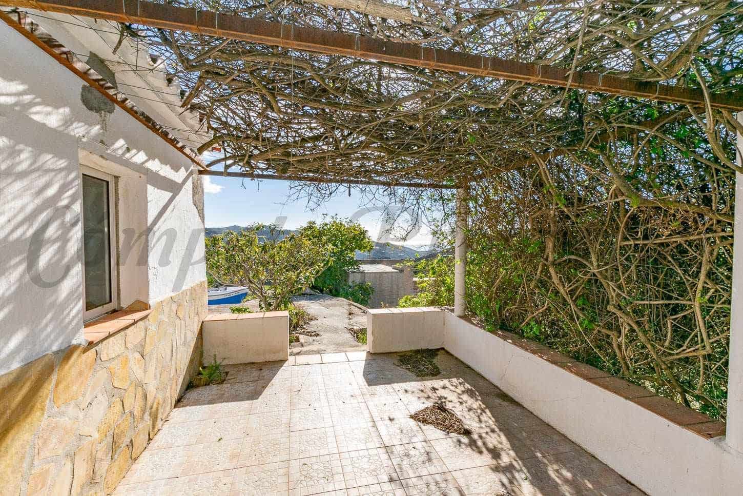 Finca/Casa Rural de 2 habitaciones en Sayalonga en venta - 262.500 € (Ref: 10075987)