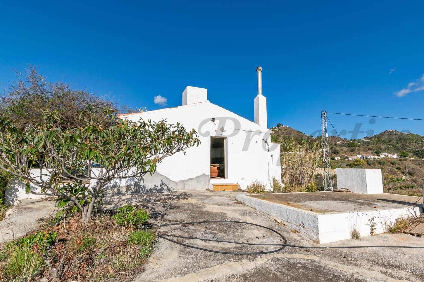 Finca/Casa Rural de 2 habitaciones en Sayalonga en venta - 262.500 € (Ref: 10075987)