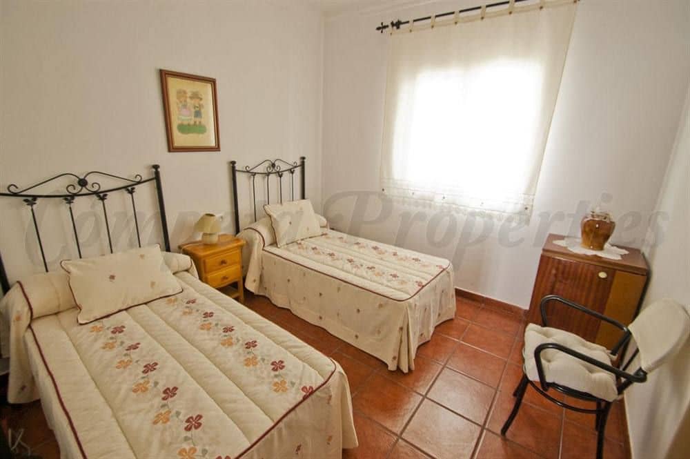 Finca/Maison de Campagne de 4 chambres de location de vacances à Torrox avec piscine - 1 200 € (Ref: 10075988)