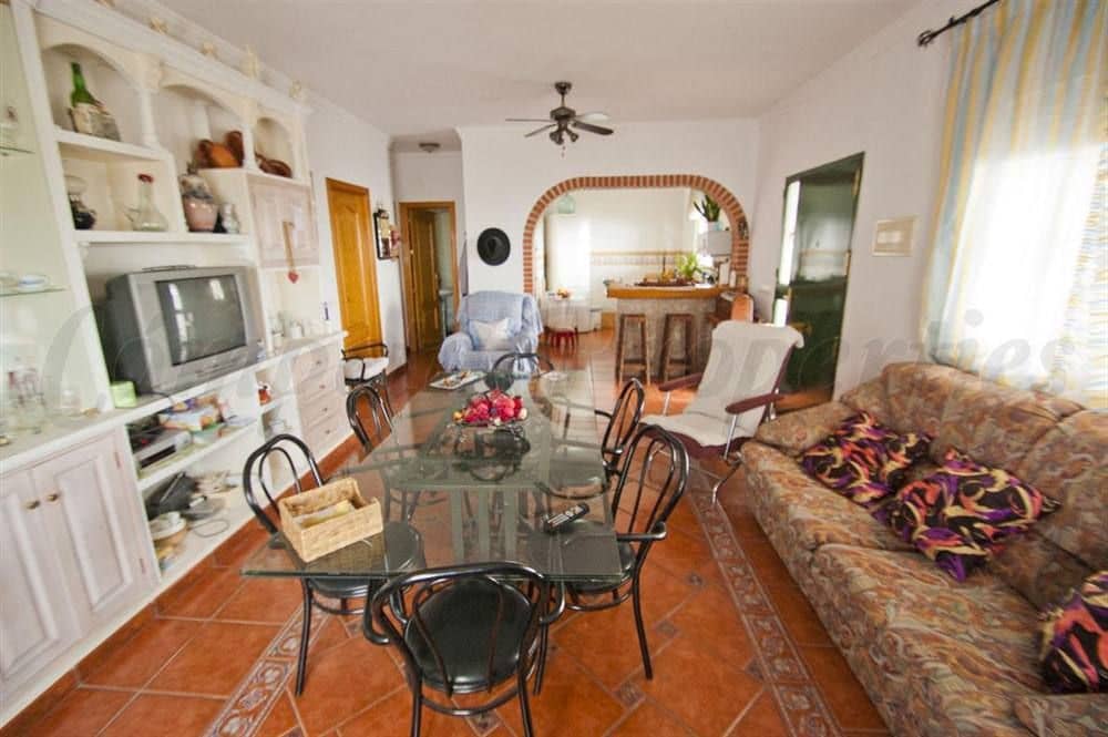 Finca/Maison de Campagne de 4 chambres de location de vacances à Torrox avec piscine - 1 200 € (Ref: 10075988)