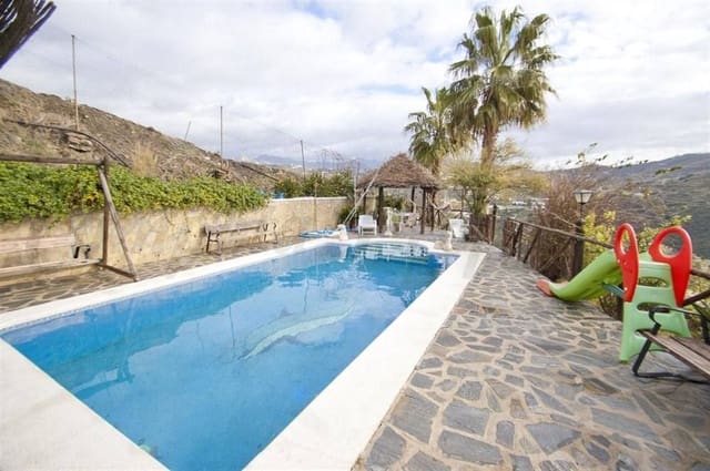 Finca/Maison de Campagne de 4 chambres de location de vacances à Torrox Pueblo, Torrox avec piscine - 1 200 € (Ref: 10075988)