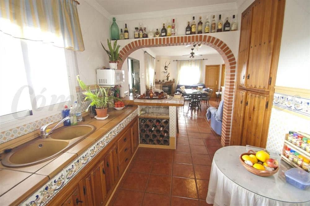 Finca/Maison de Campagne de 4 chambres de location de vacances à Torrox avec piscine - 1 200 € (Ref: 10075988)