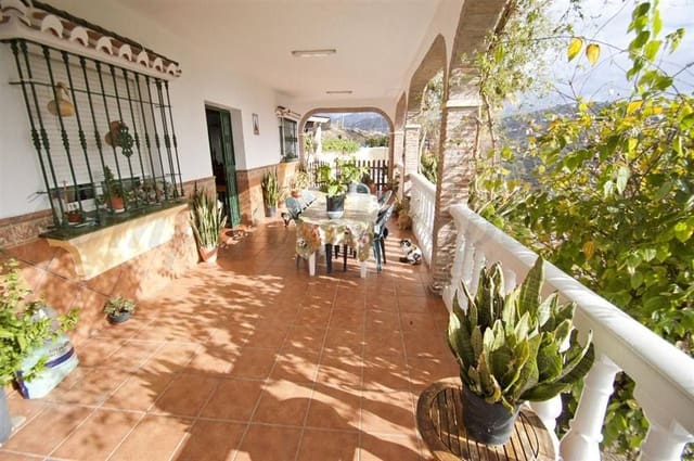 Finca/Maison de Campagne de 4 chambres de location de vacances à Torrox Pueblo, Torrox avec piscine - 1 200 € (Ref: 10075988)