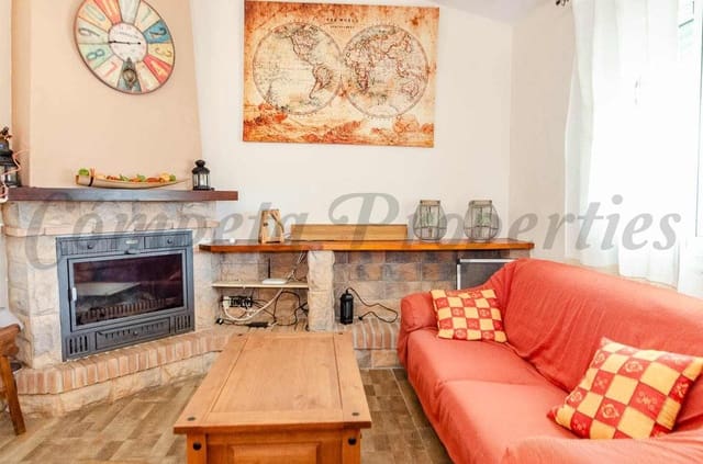 2 bedroom Finca/Country House for sale in Cómpeta with pool garage - € 450,000 (Ref: 10075991)