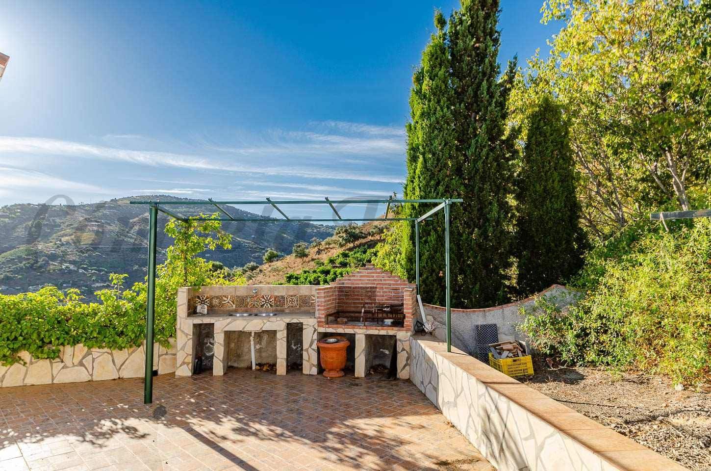 2 bedroom Finca/Country House for sale in Competa with pool garage - € 450,000 (Ref: 10075991)