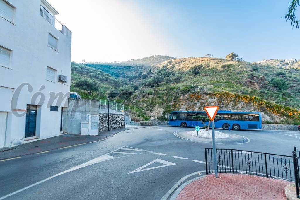 Ubebygd land til salgs i Torrox - € 149 000 (Ref: 10075994)