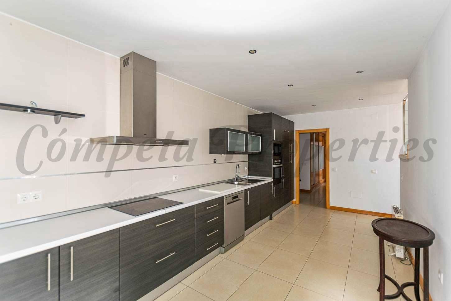 3 soveværelse Finca/Landehus til salg i Sayalonga med swimmingpool - € 1.100.100 (Ref: 10075998)
