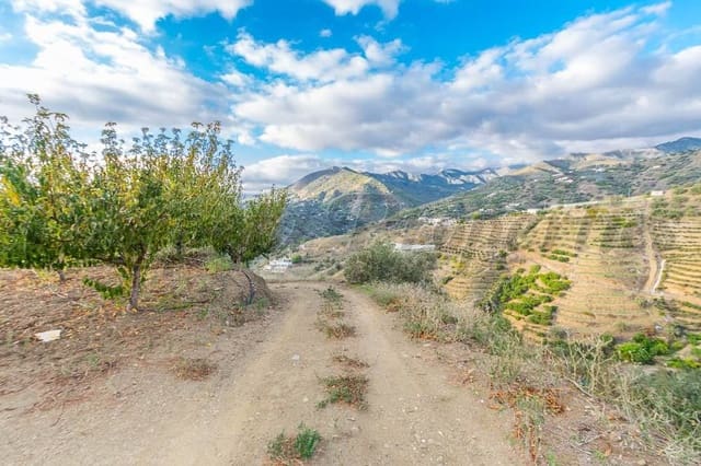 Rakentamaton maa myytävänä paikassa Torrox Pueblo, Torrox - 189 000 € (Ref: 10076001)