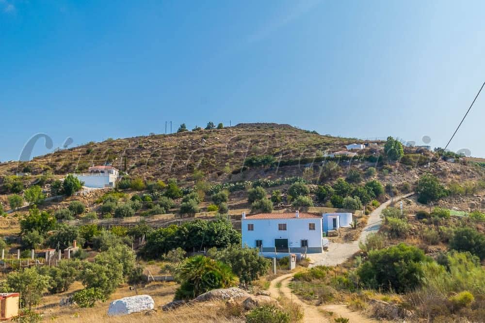 Grunde uden byggetilladelser til salg i Torrox - € 89.000 (Ref: 10076002)