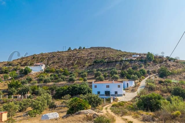 Grunde uden byggetilladelser til salg i Torrox Pueblo, Torrox - € 89.000 (Ref: 10076002)