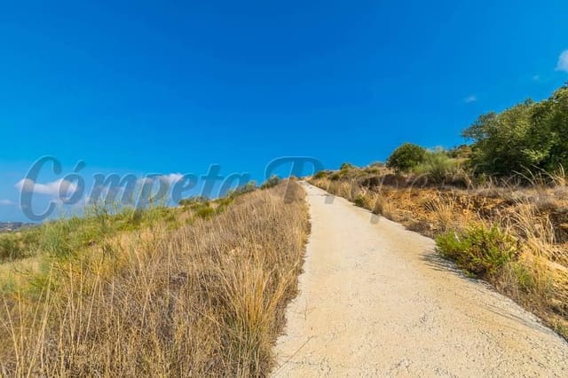 Grunde uden byggetilladelser til salg i Torrox Pueblo, Torrox - € 89.000 (Ref: 10076002)