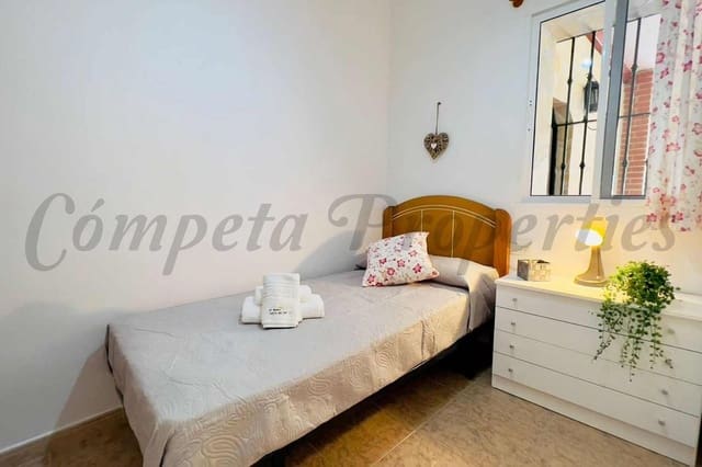 2 bedroom Finca/Country House for sale in Torrox Pueblo, Torrox with pool - € 260,000 (Ref: 10076009)