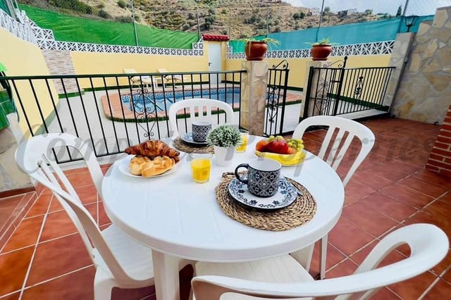 2 bedroom Finca/Country House for sale in Torrox Pueblo, Torrox with pool - € 260,000 (Ref: 10076009)