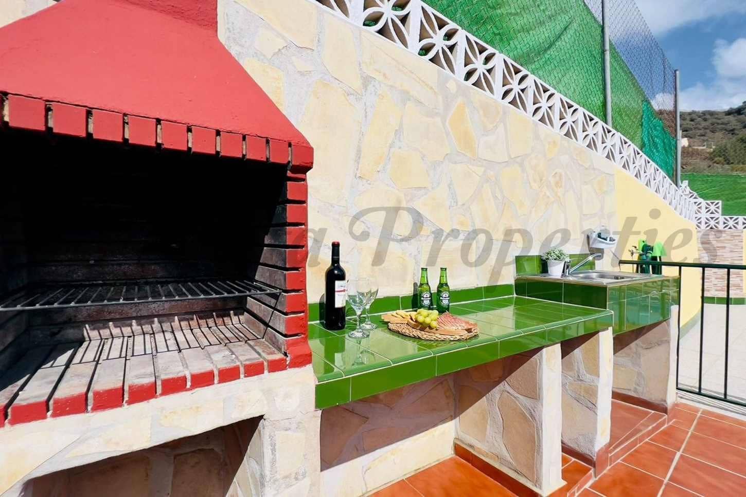 2 bedroom Finca/Country House for sale in Torrox with pool - € 260,000 (Ref: 10076009)