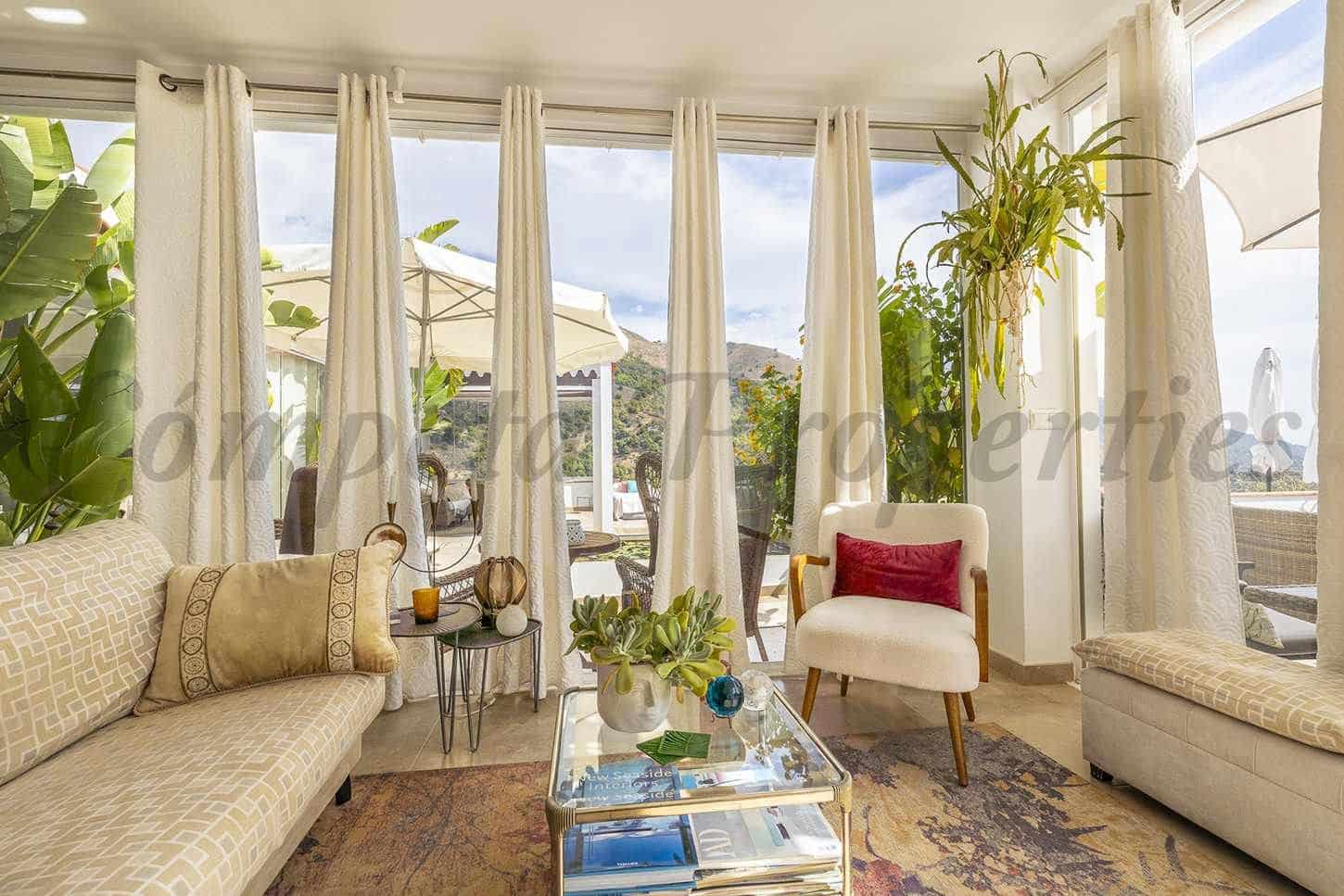 4 makuuhuone Maalaistalo myytävänä paikassa Competa mukana uima-altaan - 995 000 € (Ref: 10076012)