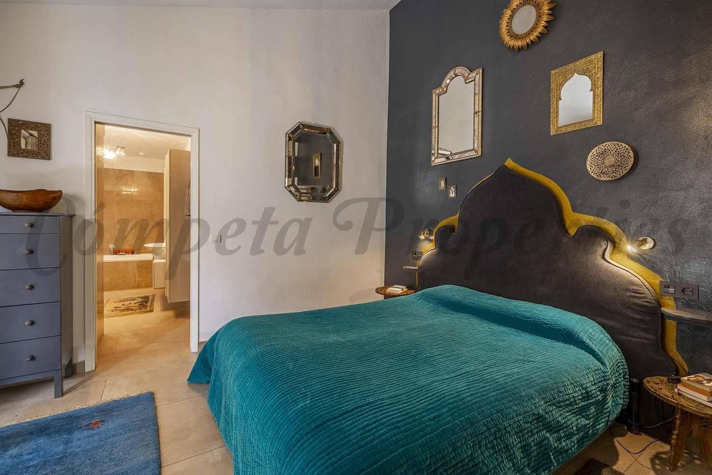 4 makuuhuone Maalaistalo myytävänä paikassa Competa mukana uima-altaan - 995 000 € (Ref: 10076012)