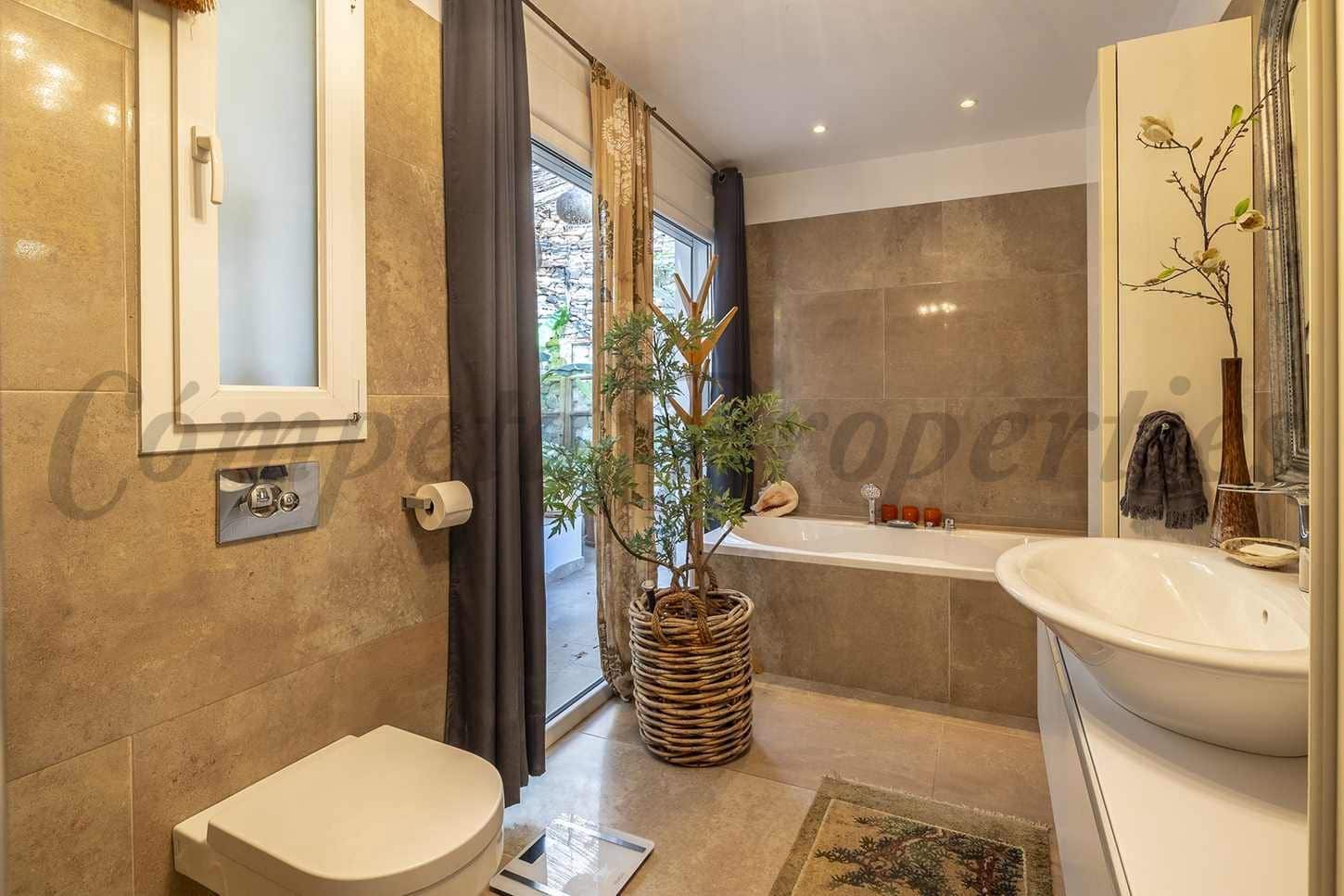 4 makuuhuone Maalaistalo myytävänä paikassa Competa mukana uima-altaan - 995 000 € (Ref: 10076012)