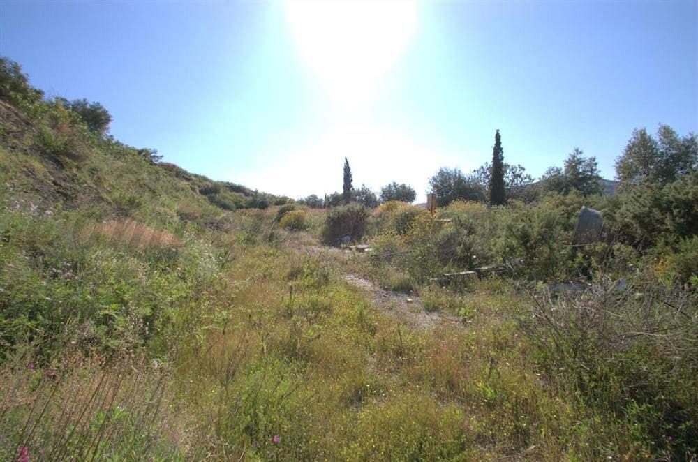 Grunde uden byggetilladelser til salg i Competa - € 46.000 (Ref: 10076015)