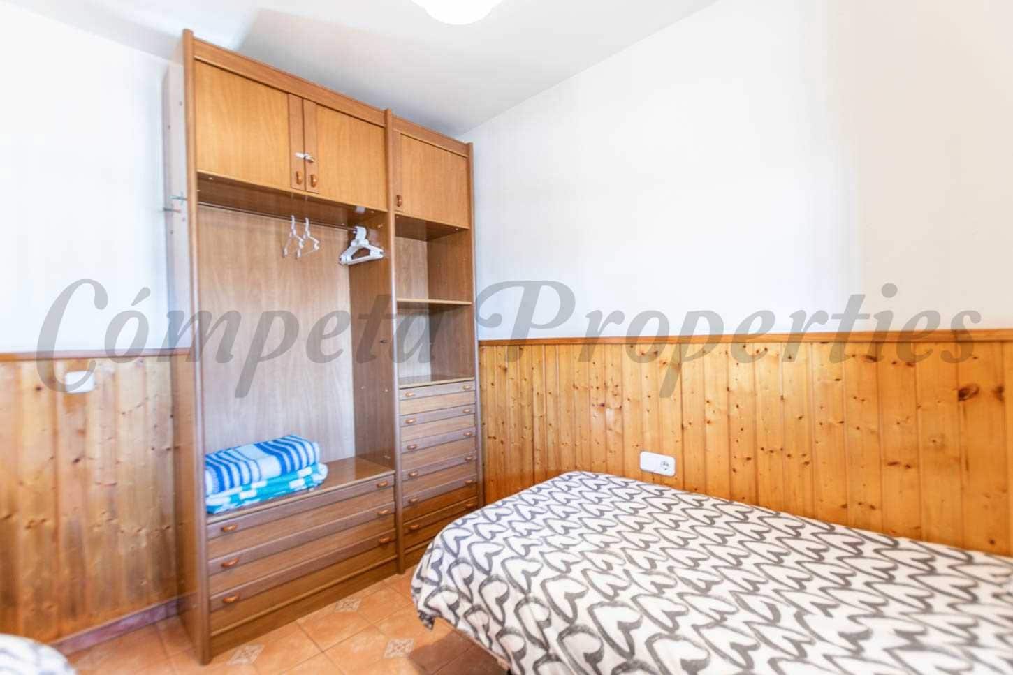 3 sypialnia Finka/Dom wiejski na sprzedaż w Sayalonga z basenem - 365 000 € (Ref: 10076017)