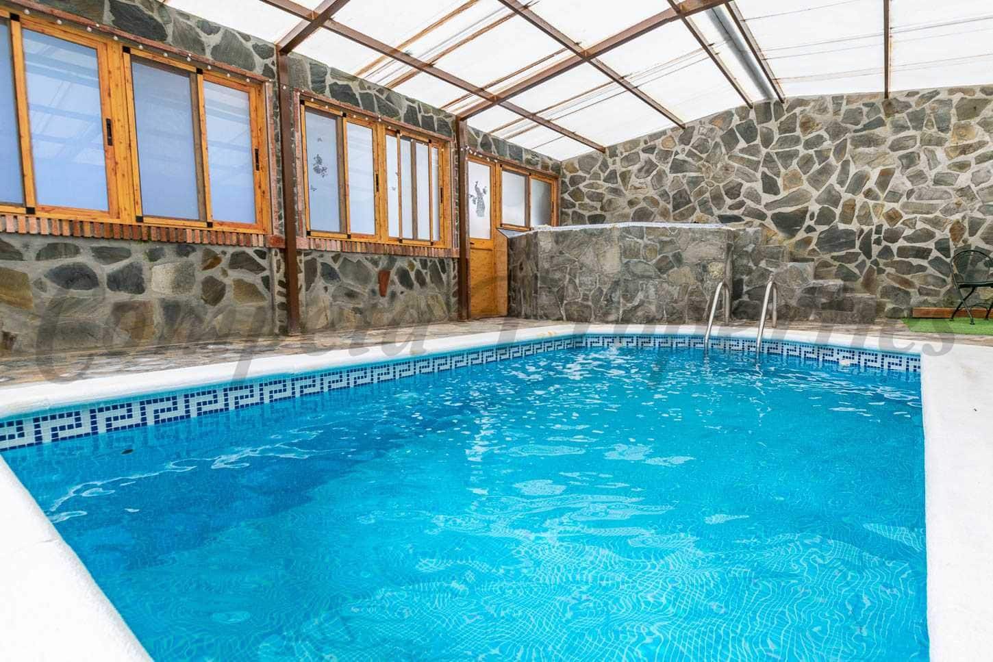 3 sypialnia Finka/Dom wiejski na sprzedaż w Sayalonga z basenem - 365 000 € (Ref: 10076017)
