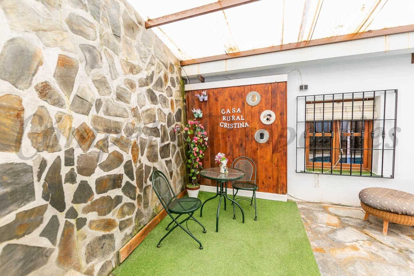 3 sypialnia Finka/Dom wiejski na sprzedaż w Sayalonga z basenem - 365 000 € (Ref: 10076017)