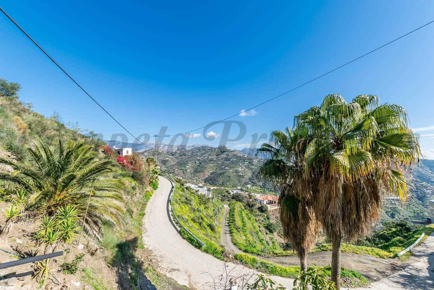 3 sypialnia Finka/Dom wiejski na sprzedaż w Sayalonga z basenem - 365 000 € (Ref: 10076017)